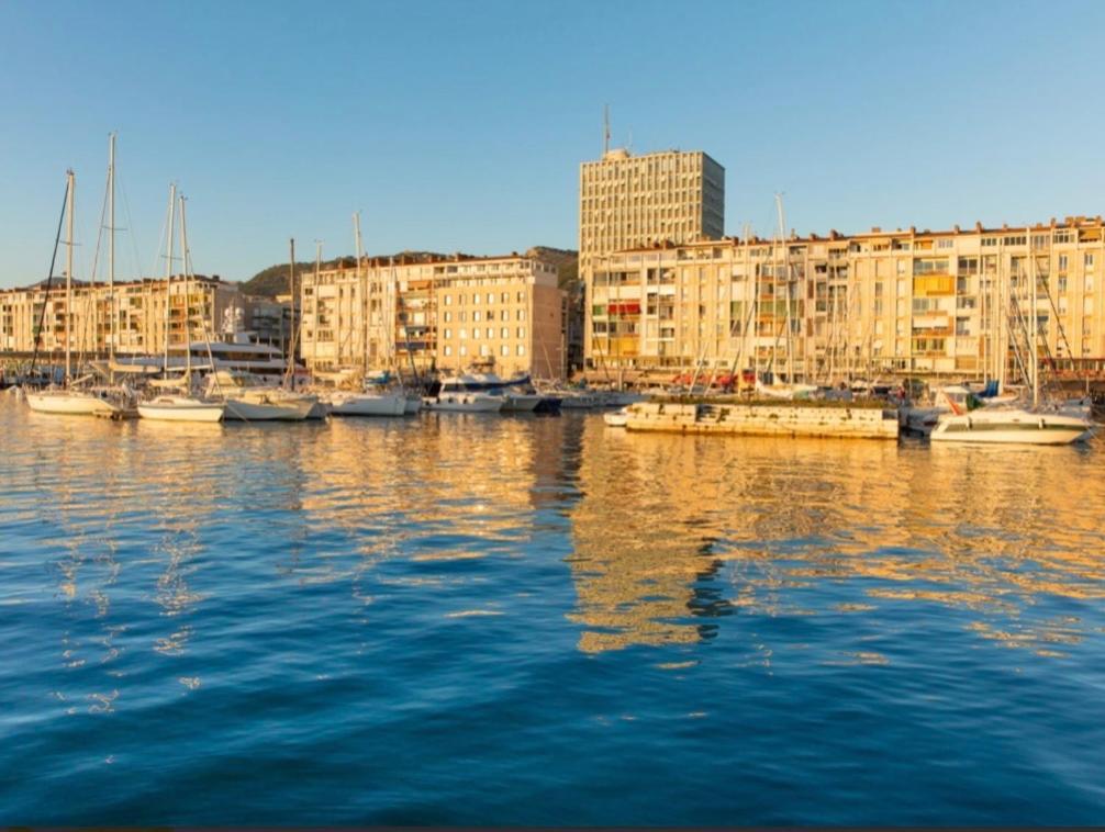 « Sahara » Deco Desert, Coeur De Ville De Toulon Luaran gambar